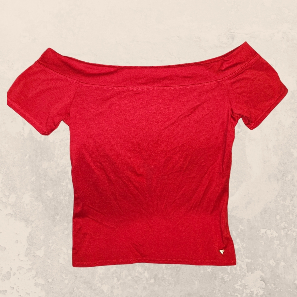 Guess Red Fitted Off-Shoulder Short Sleeve Tee